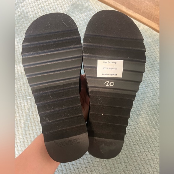 Brand New With Tag Ugg Slides - Picture 4 of 5